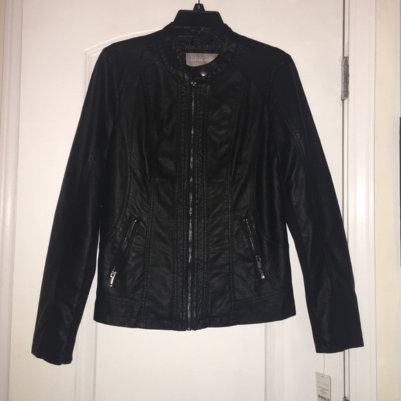 Black Jacket - Picture 1 of 6